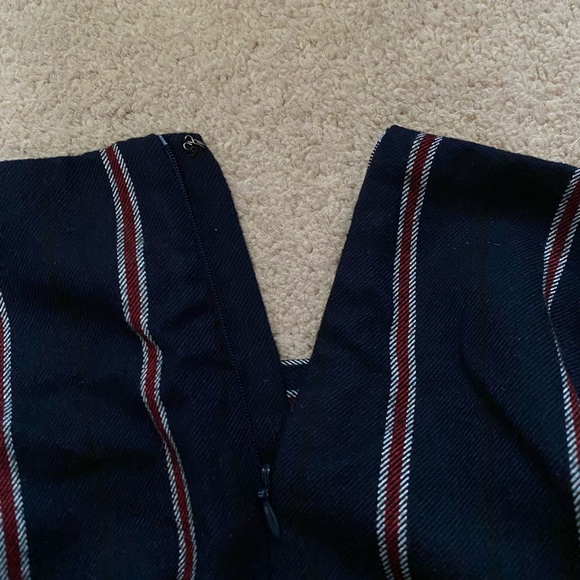 Asymmetrical Mini Skirt - Picture 5 of 6